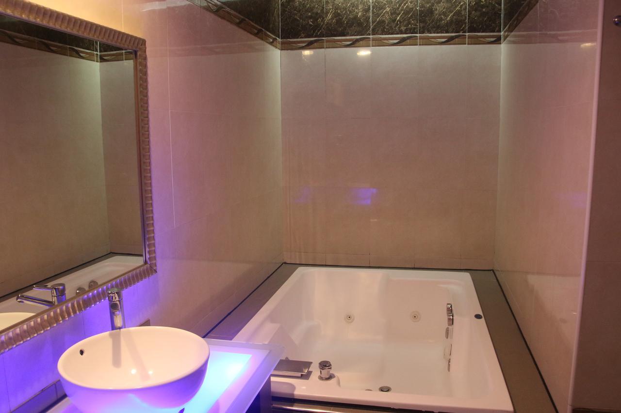 Kai-Hong Motel Longtan Luaran gambar