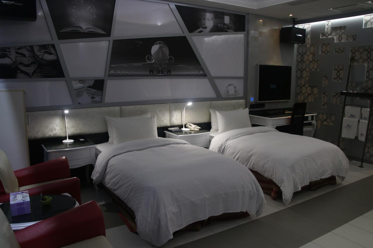 Kai-Hong Motel Longtan Luaran gambar